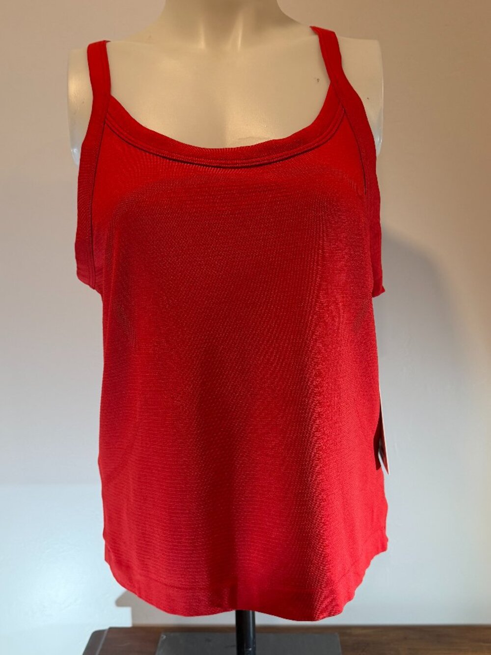 LULULEMON NWT Swiftly Cami Tank Top Oxford Red Size 12 Running Training Workout